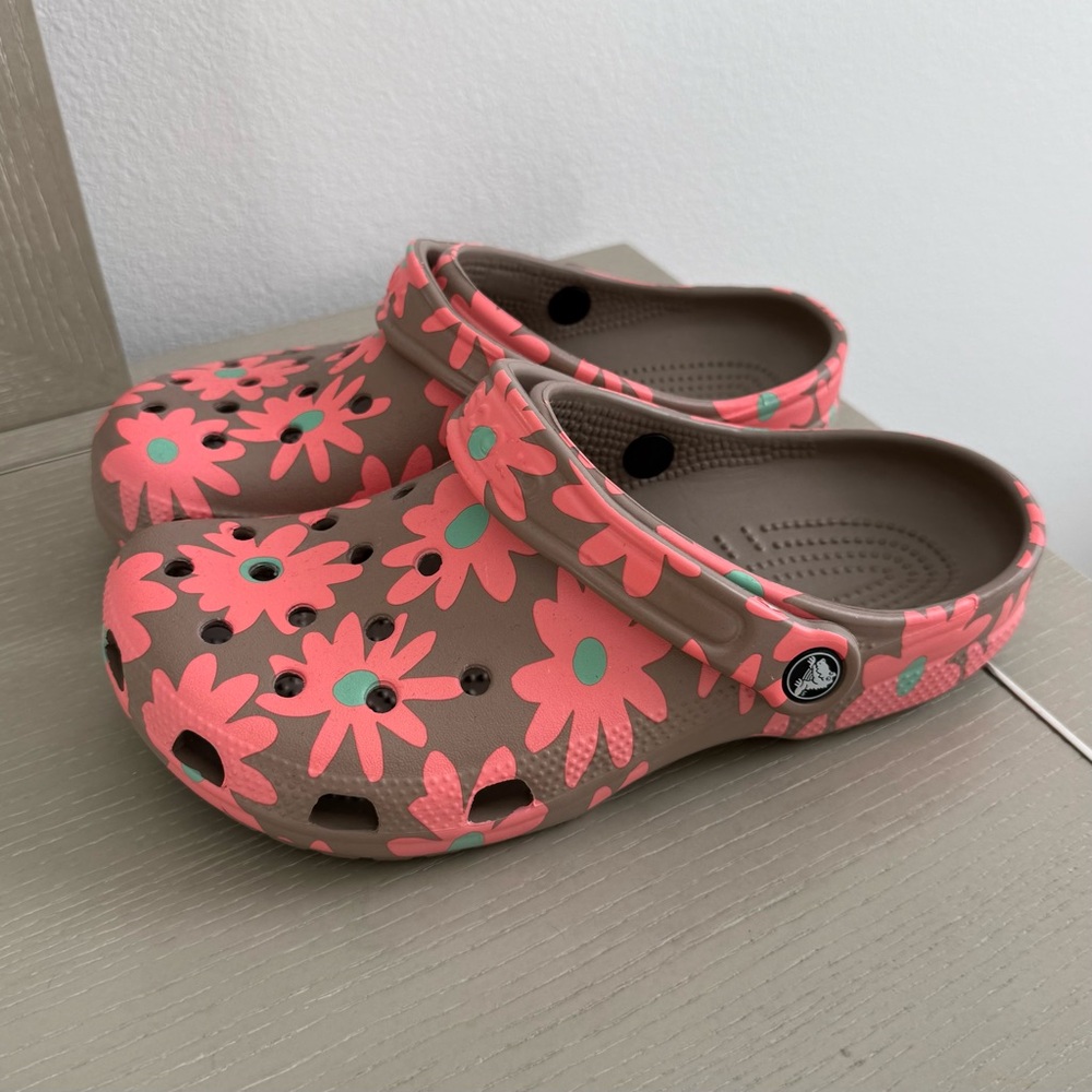 Crocs Classic Clogs - Floral - Picture 3 of 4